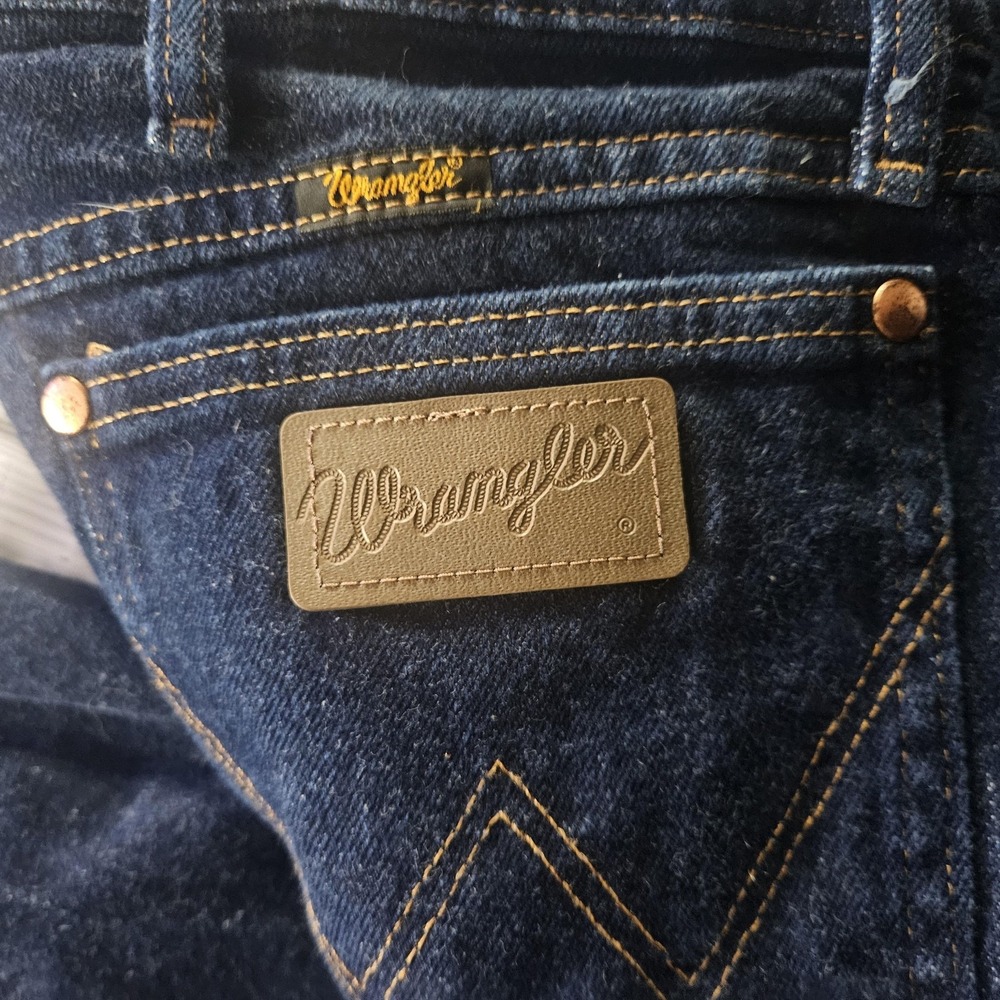 Wrangler Jeans Mens 40x30 Blue Denim Straight‎ Leg Western 94751R Leather Patch - Picture 6 of 8